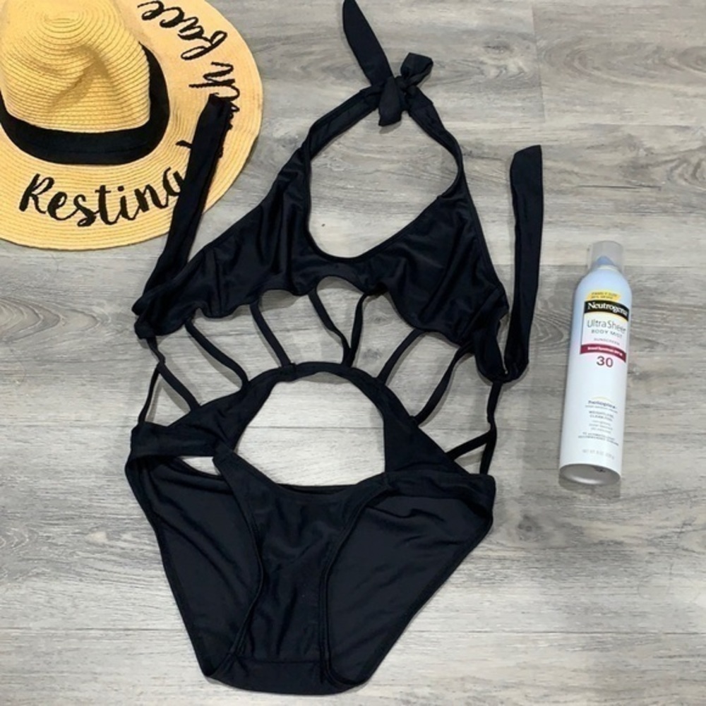 Sexy black cut out one piece Swimsuit